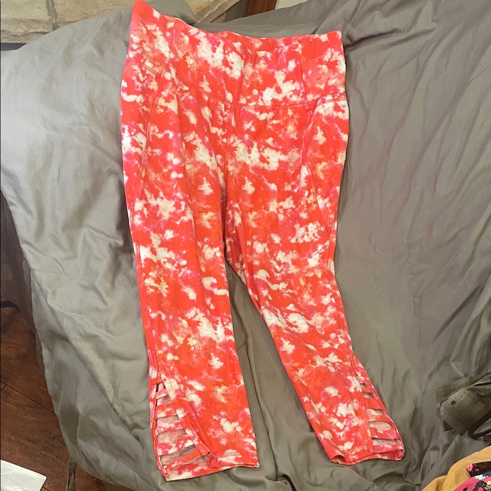 Livi Active Vibrant Orange Pink and White Leggings